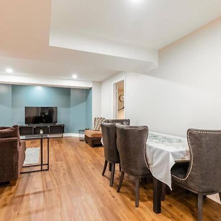 Spacious Basement Мисисага Екстериор снимка